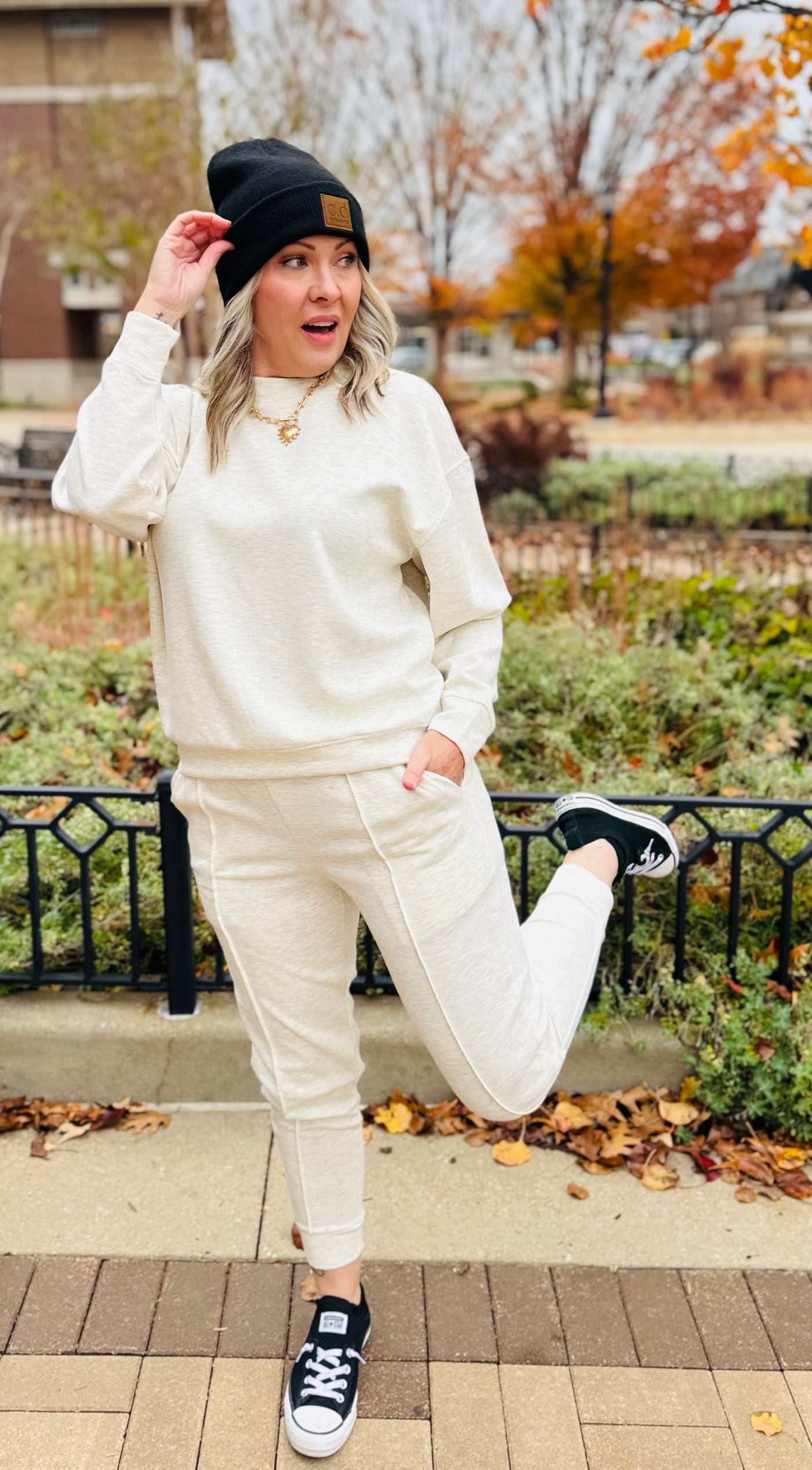 Scuba Mock Neck Jogger Set - Heather Vanilla