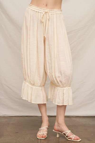Cropped Cream Bloomer Pants