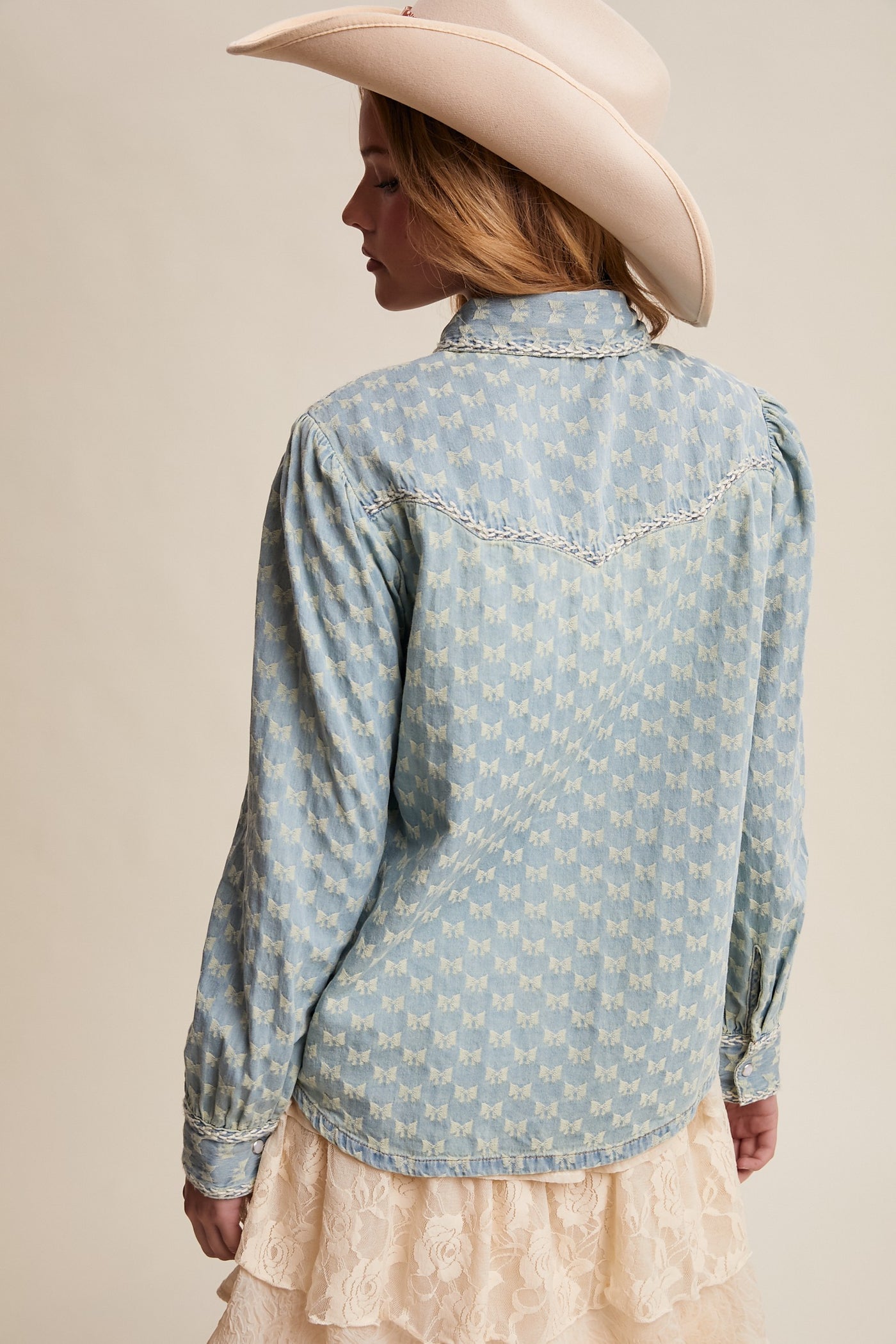 Western Bow Textured Top