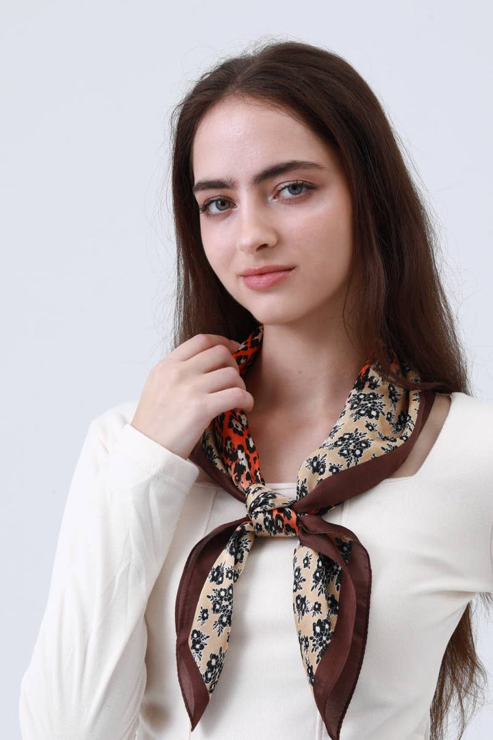 Western Wild Style Leopard &amp; Floral Bandana (2 Colors)