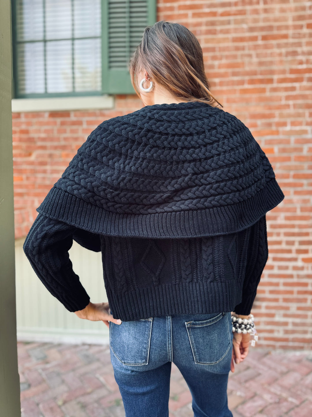 Cable Knit Capelet Velvet Cardigan
