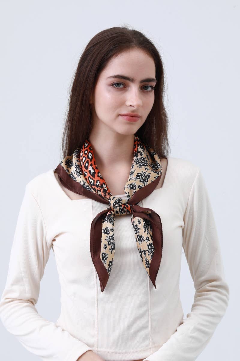 Western Wild Style Leopard &amp; Floral Bandana (2 Colors)