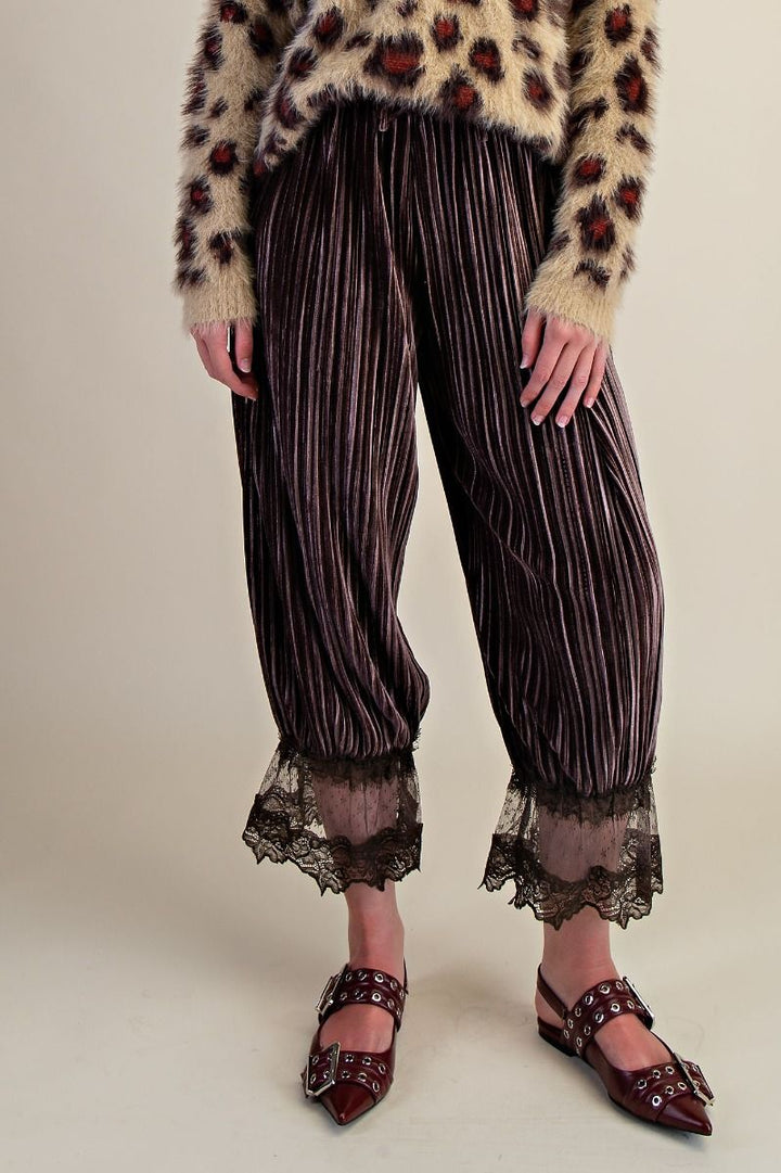 Woods Brown Velvet Capri Pants