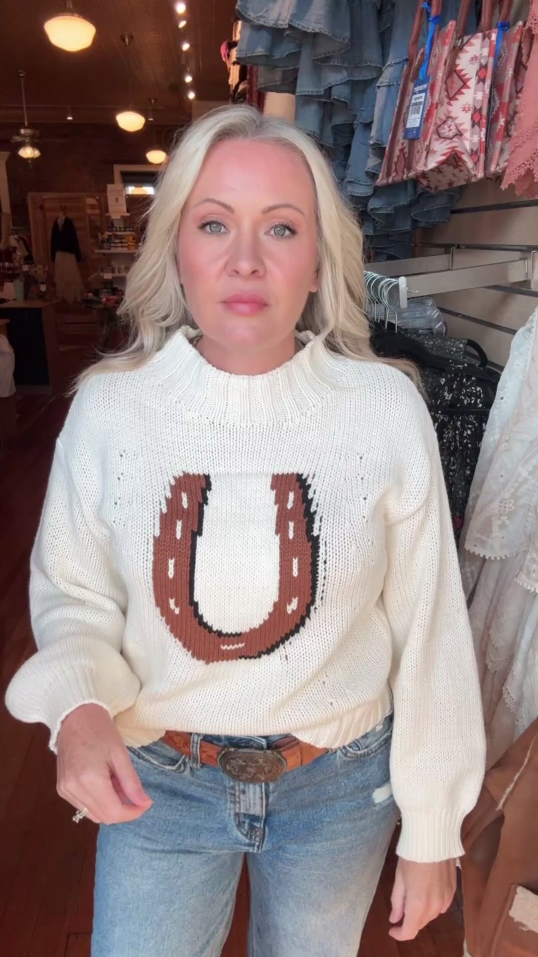 Horse Shoe Light Knit Sweater
