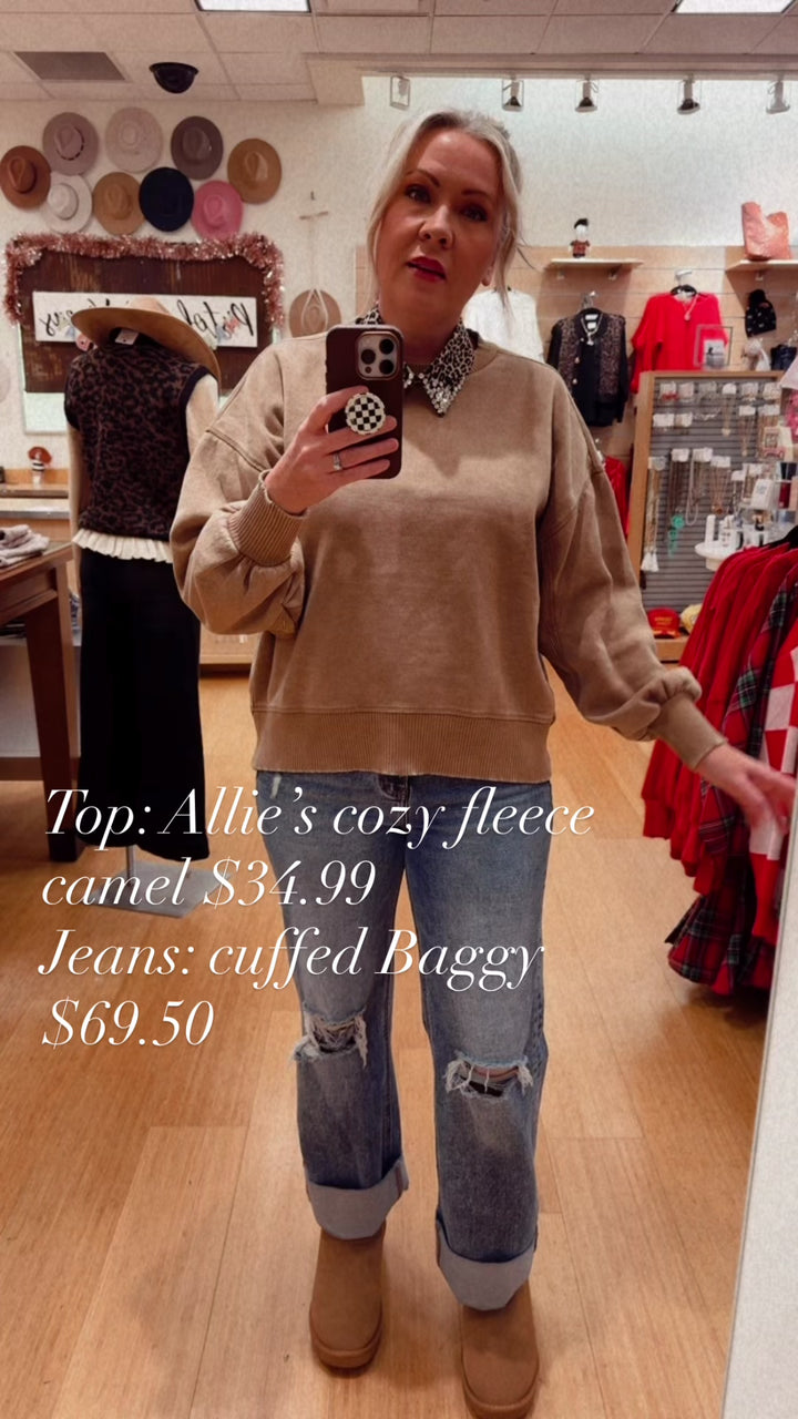 Cuffed Baggy Jeans by Lovervet
