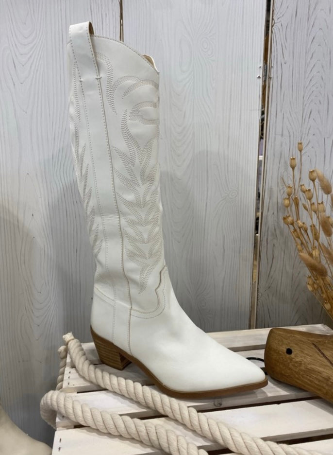 Moon Ryder White Cowgirl Boots